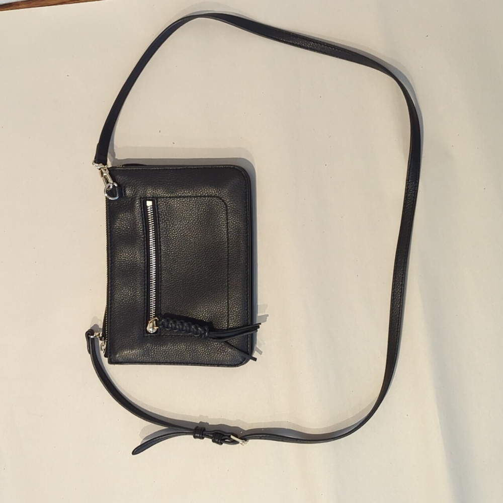 Vince Camuto black pebbled leather cross body purse